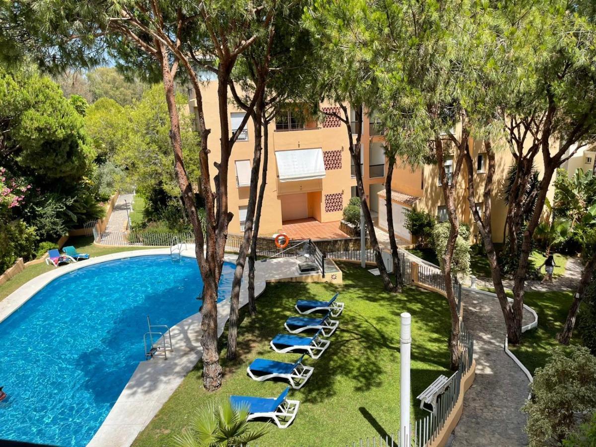 Marbella Playa Residencial Con Piscina Apartman Kültér fotó