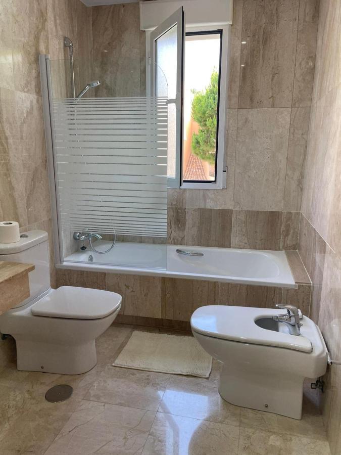 Marbella Playa Residencial Con Piscina Apartman Kültér fotó