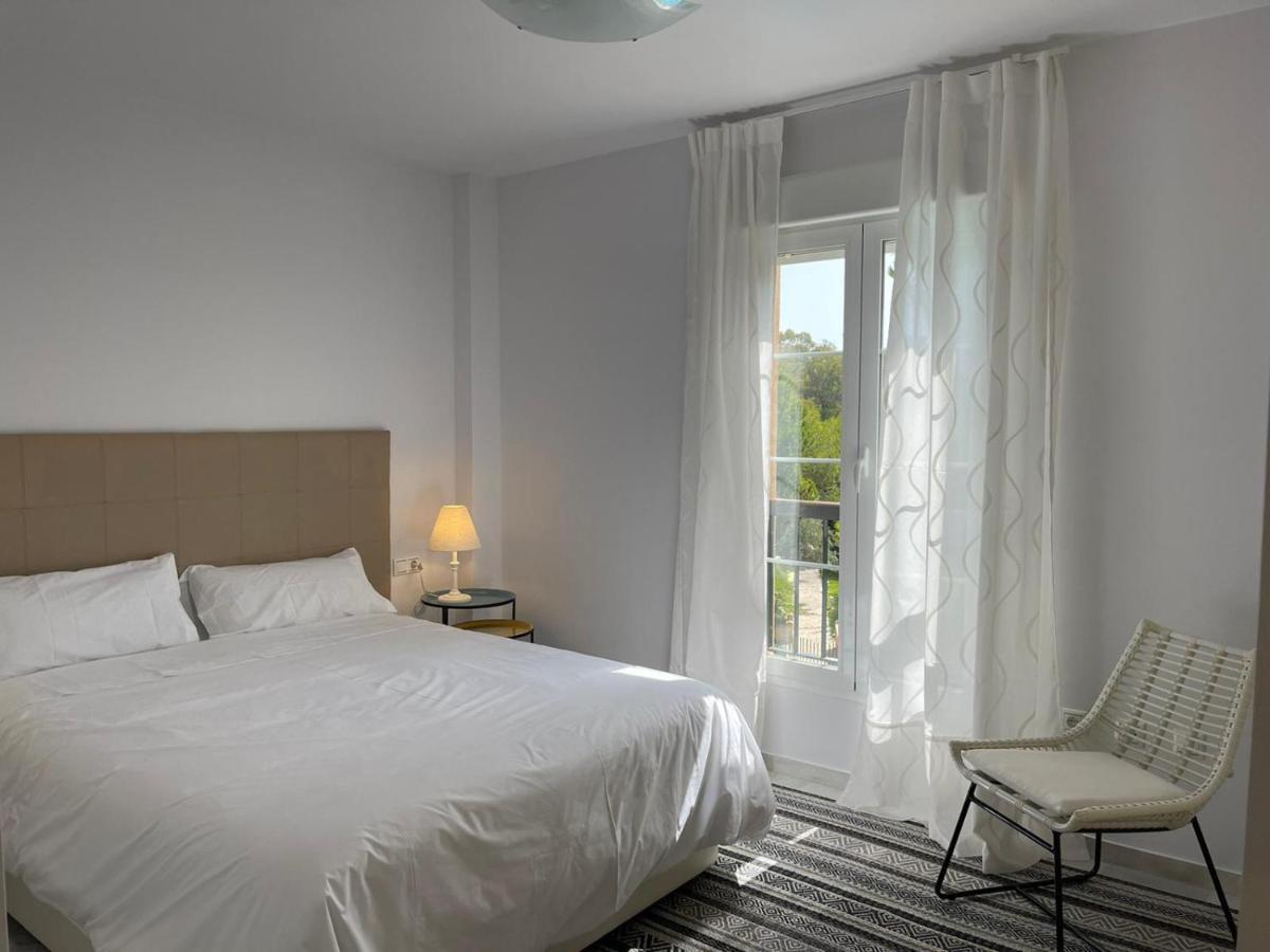 Marbella Playa Residencial Con Piscina Apartman Kültér fotó