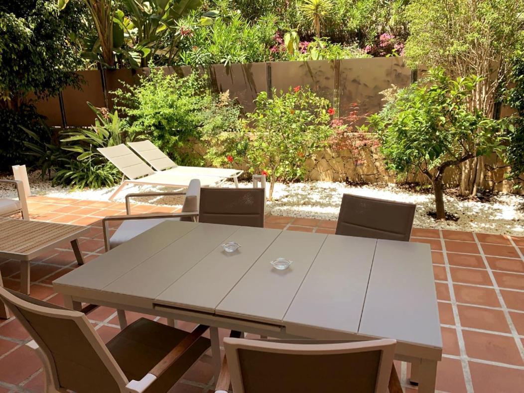 Marbella Playa Residencial Con Piscina Apartman Kültér fotó