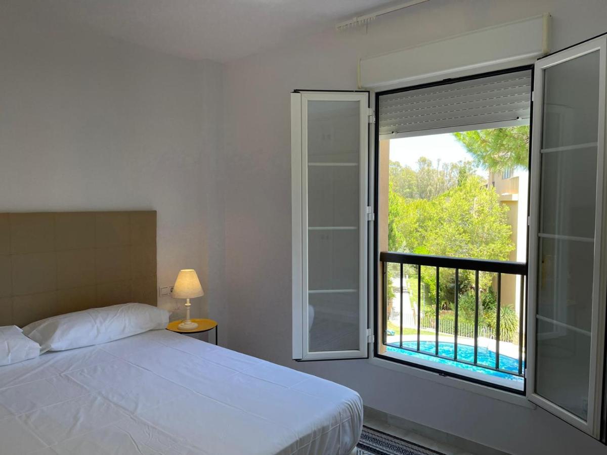 Marbella Playa Residencial Con Piscina Apartman Kültér fotó