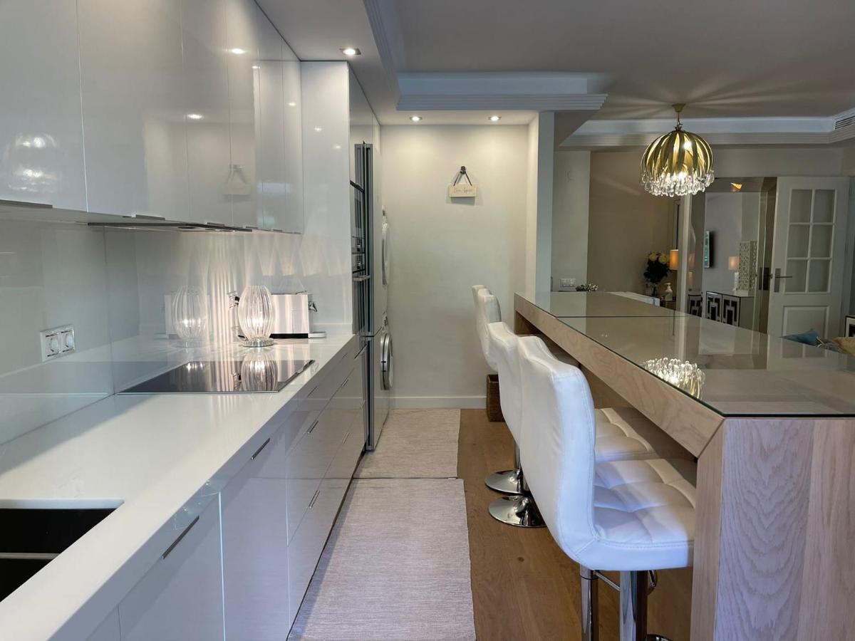 Marbella Playa Residencial Con Piscina Apartman Kültér fotó