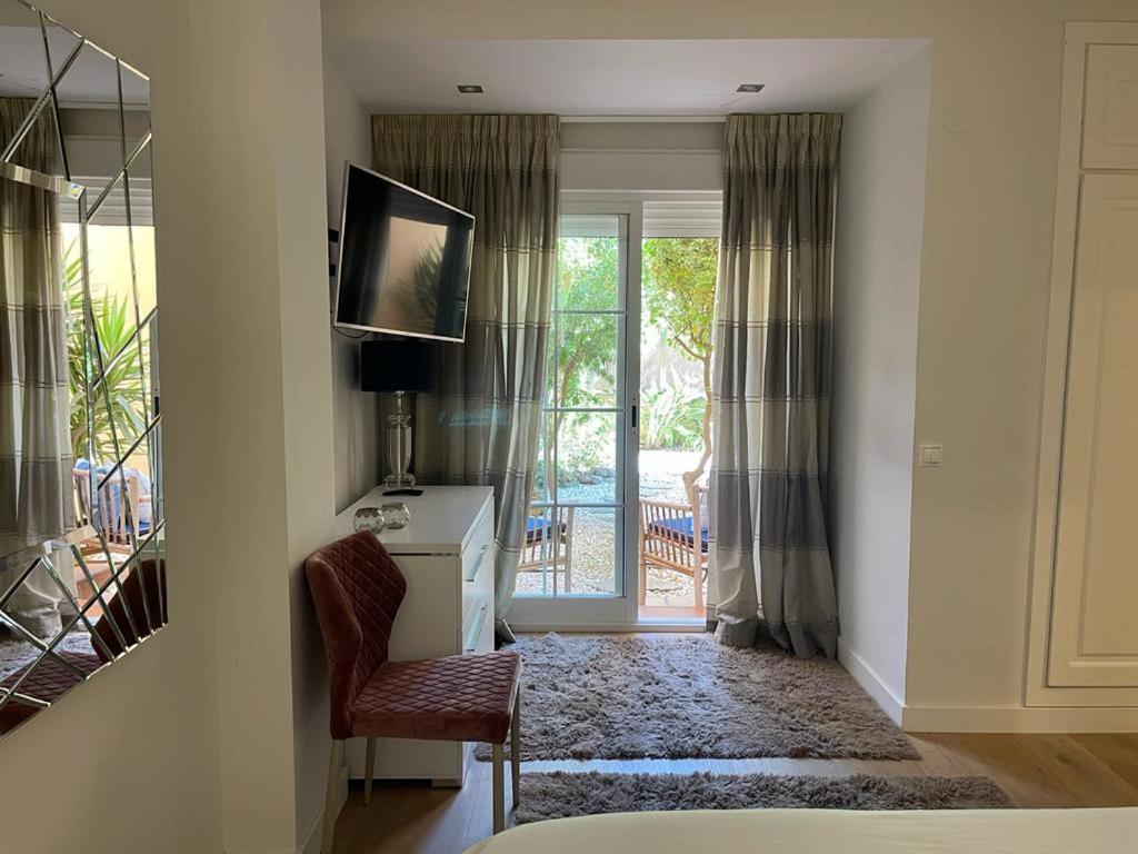 Marbella Playa Residencial Con Piscina Apartman Kültér fotó