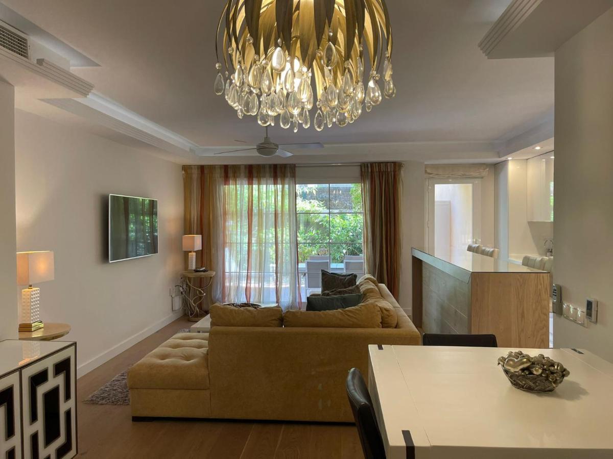 Marbella Playa Residencial Con Piscina Apartman Kültér fotó