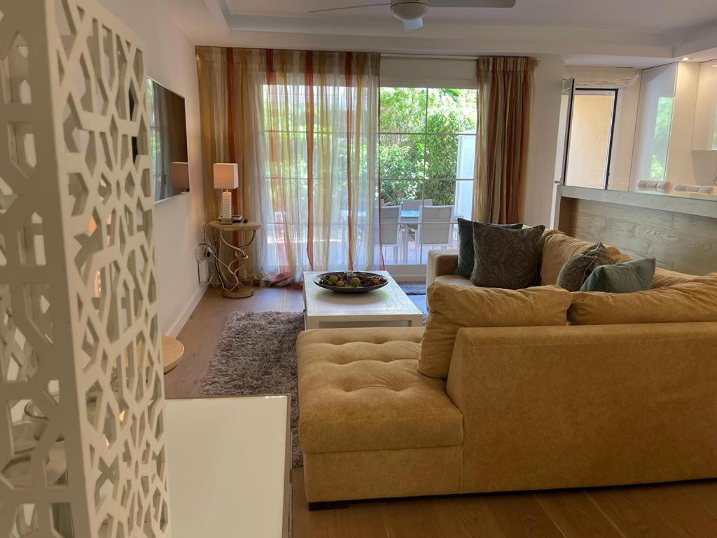 Marbella Playa Residencial Con Piscina Apartman Kültér fotó
