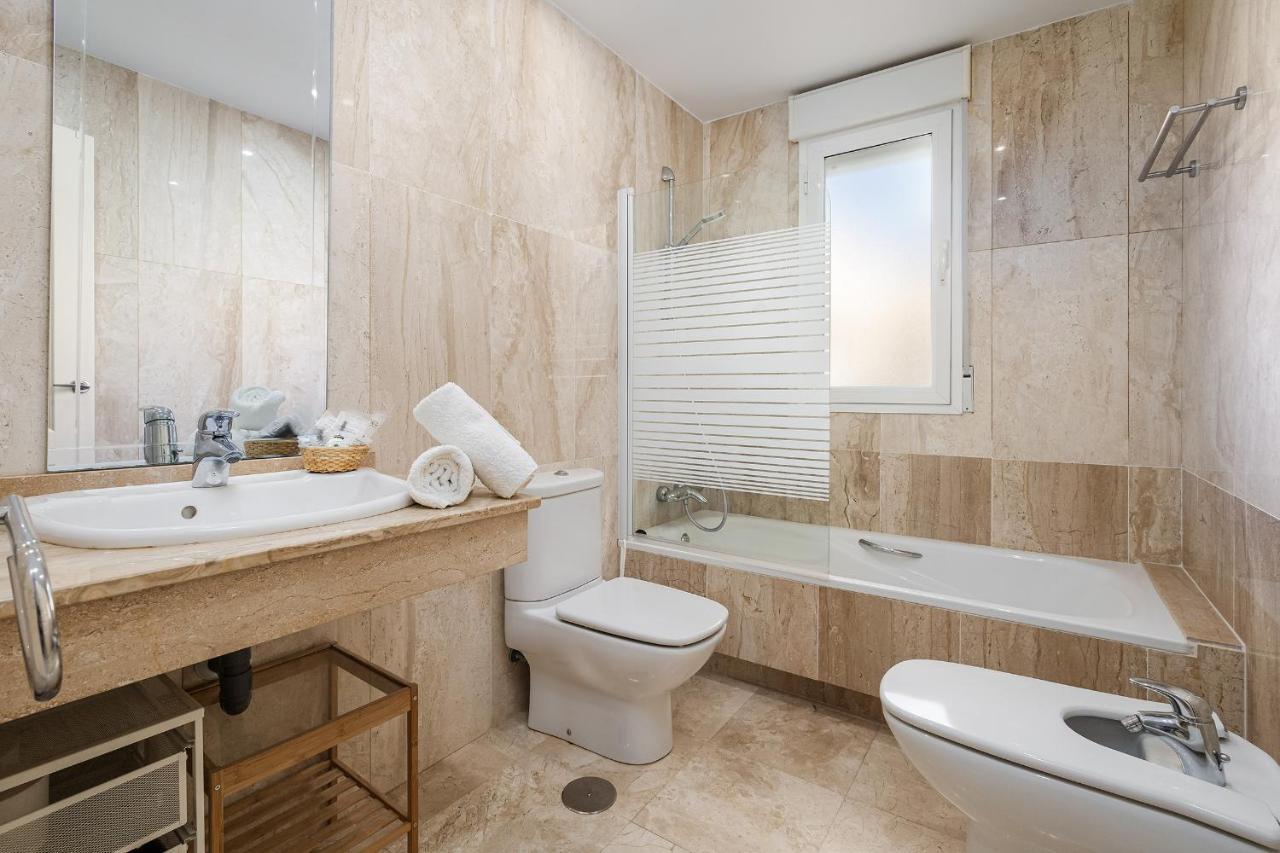 Marbella Playa Residencial Con Piscina Apartman Kültér fotó